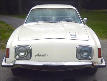 1964 Studebaker Avanti Front